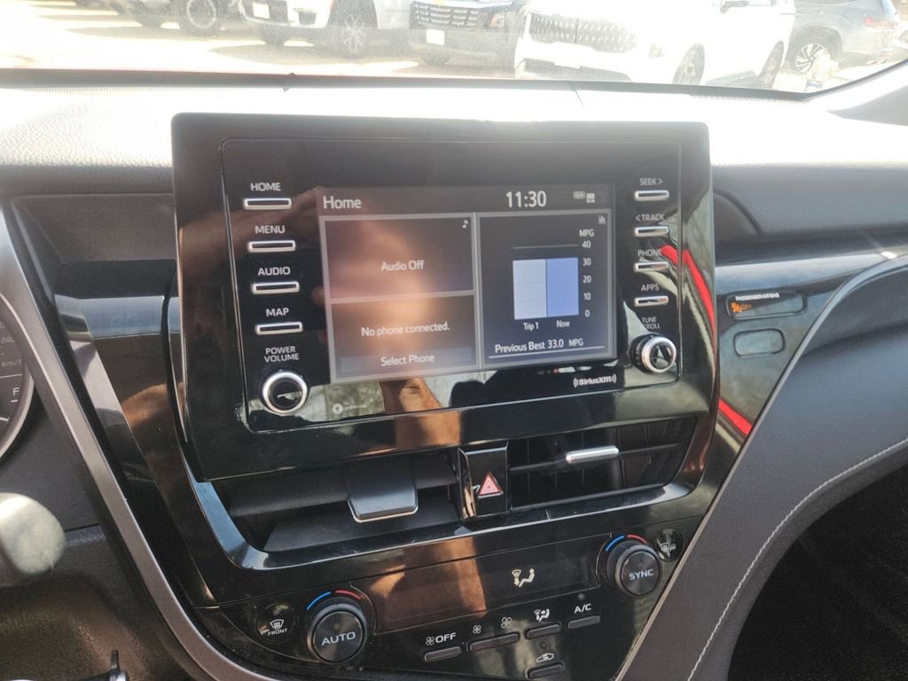 Used 2024 Toyota Camry SE image 21