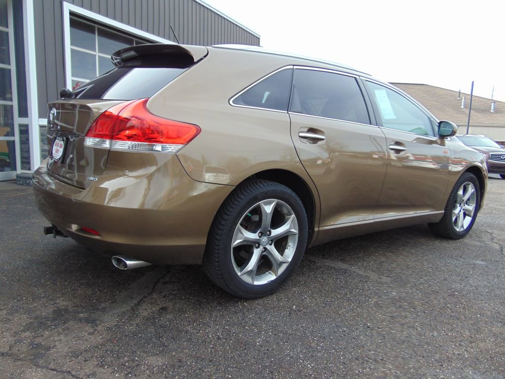 Used 2010 Toyota Venza XLE image 9