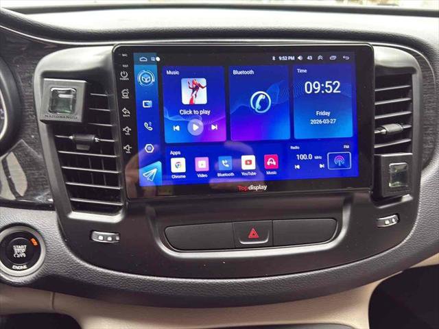 Used 2015 Chrysler 200 C FWD image 14