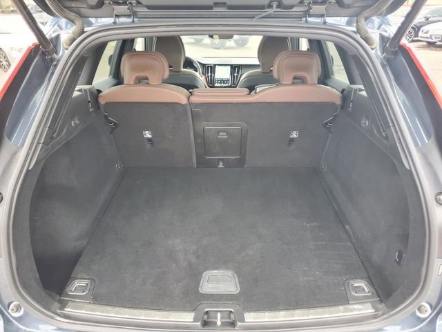 Certified 2023 Volvo XC60 B5 Plus image 30