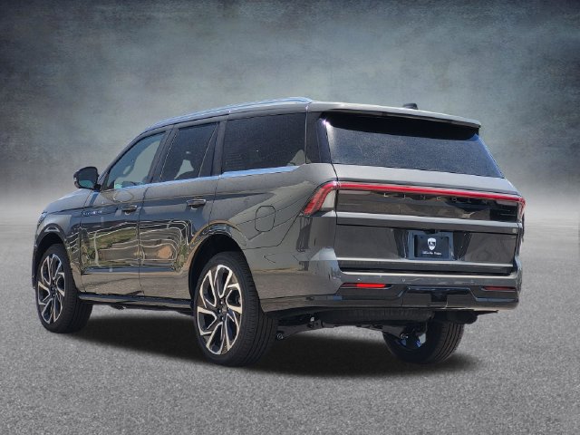 New 2026 Lincoln Navigator Black Label AWD/4WD image 5