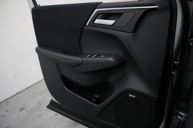 New 2026 Mitsubishi Outlander ES image 15