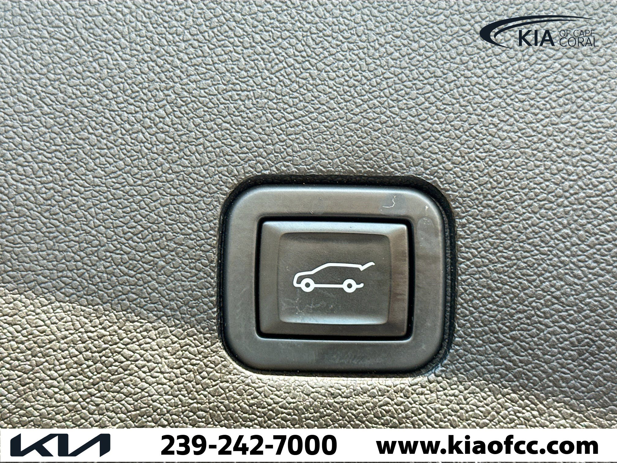 Used 2021 Cadillac XT6 Premium Luxury image 14