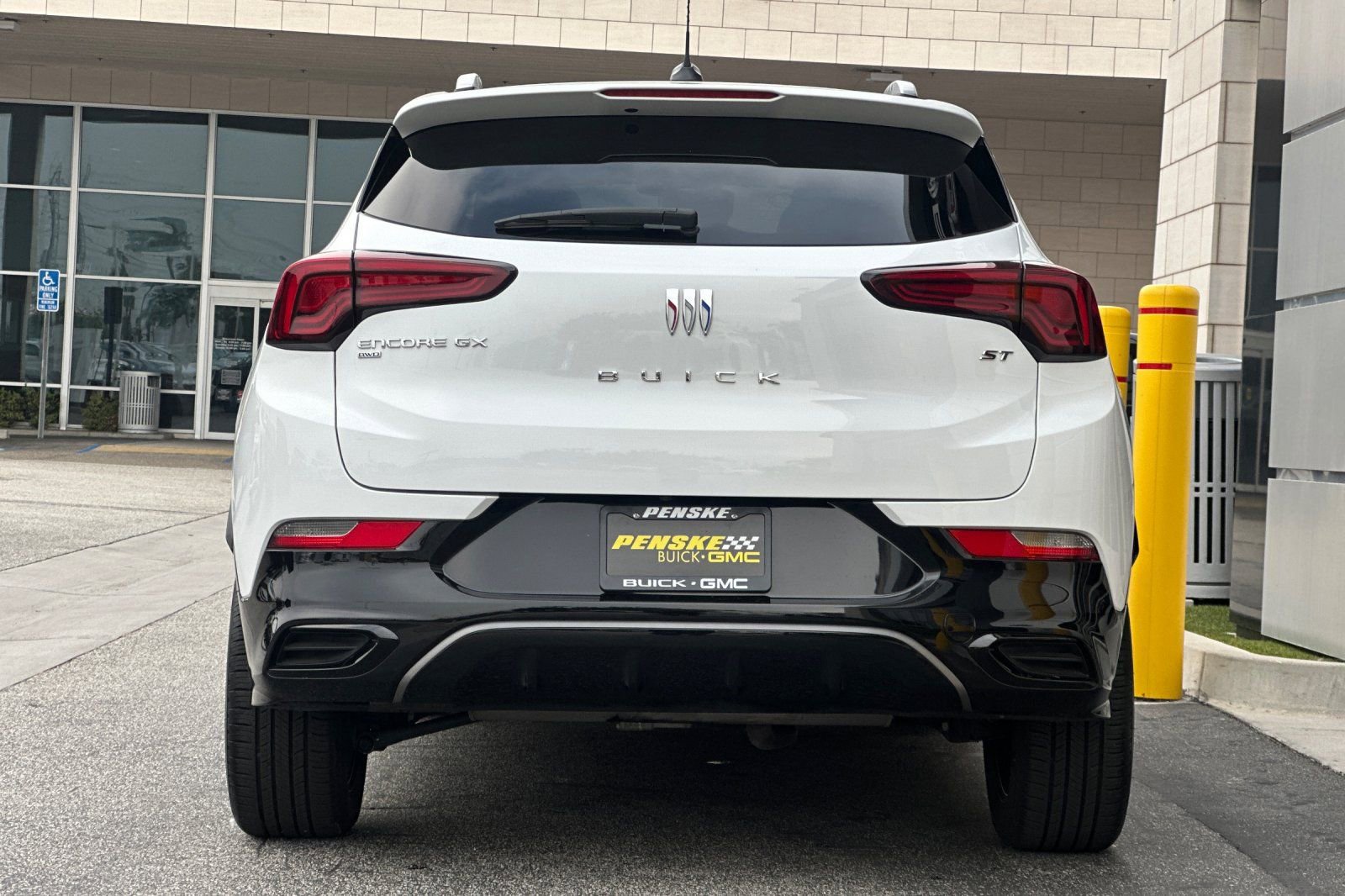 Certified 2024 Buick Encore GX Sport Touring w/ Comfort Package image 5