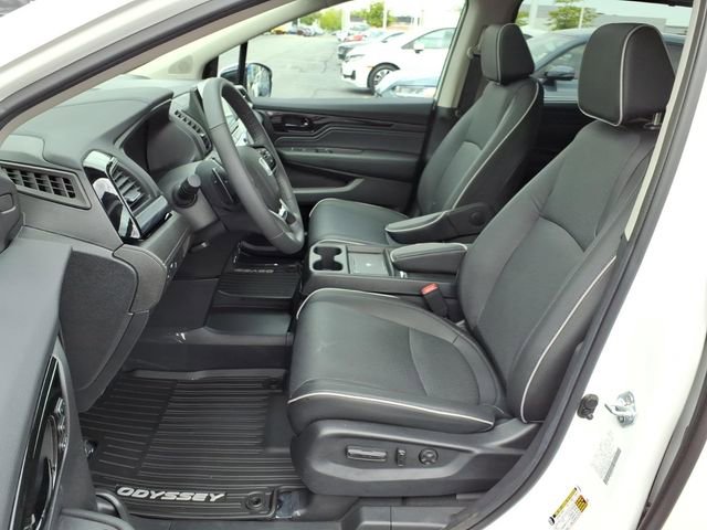 Certified 2026 Honda Odyssey Elite image 4