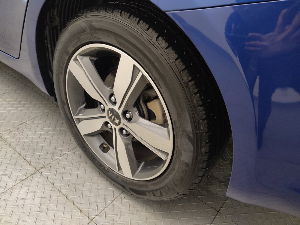 Used 2018 Kia Forte S image 31