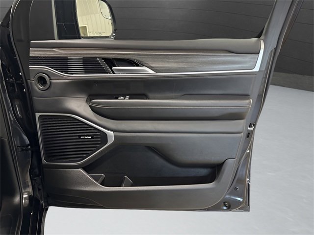 Used 2024 Jeep Wagoneer Series III image 37