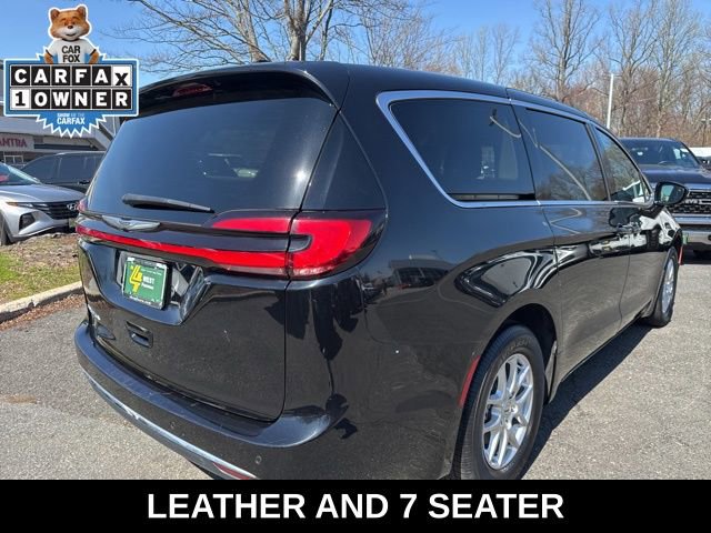 Used 2024 Chrysler Pacifica Touring-L FWD image 13