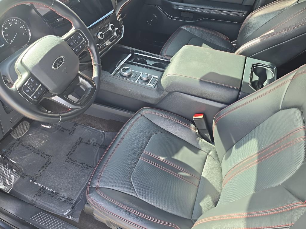 Used 2022 Ford Expedition Max Limited image 10