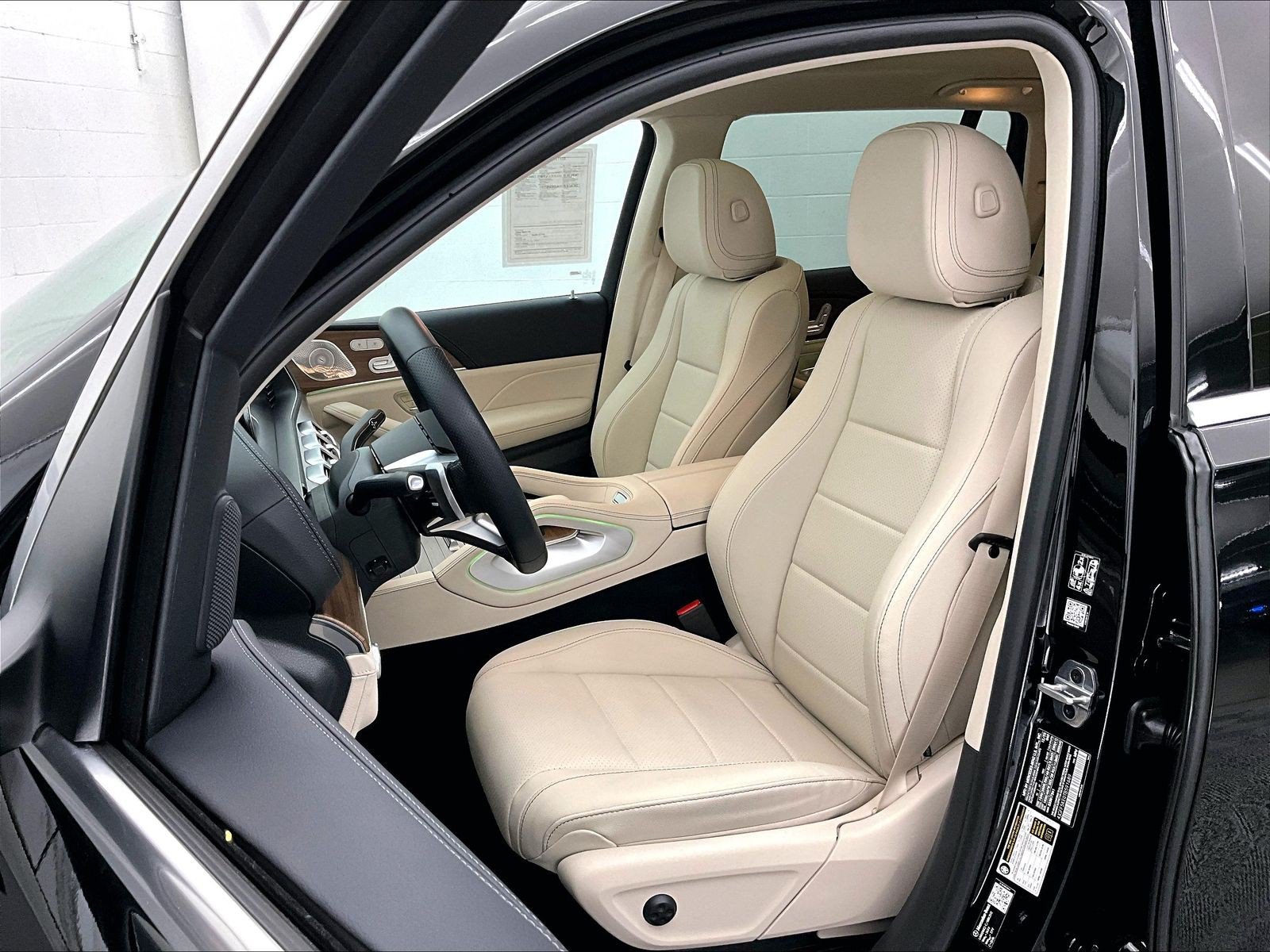 Used 2026 Mercedes-Benz GLS 450 4MATIC image 16