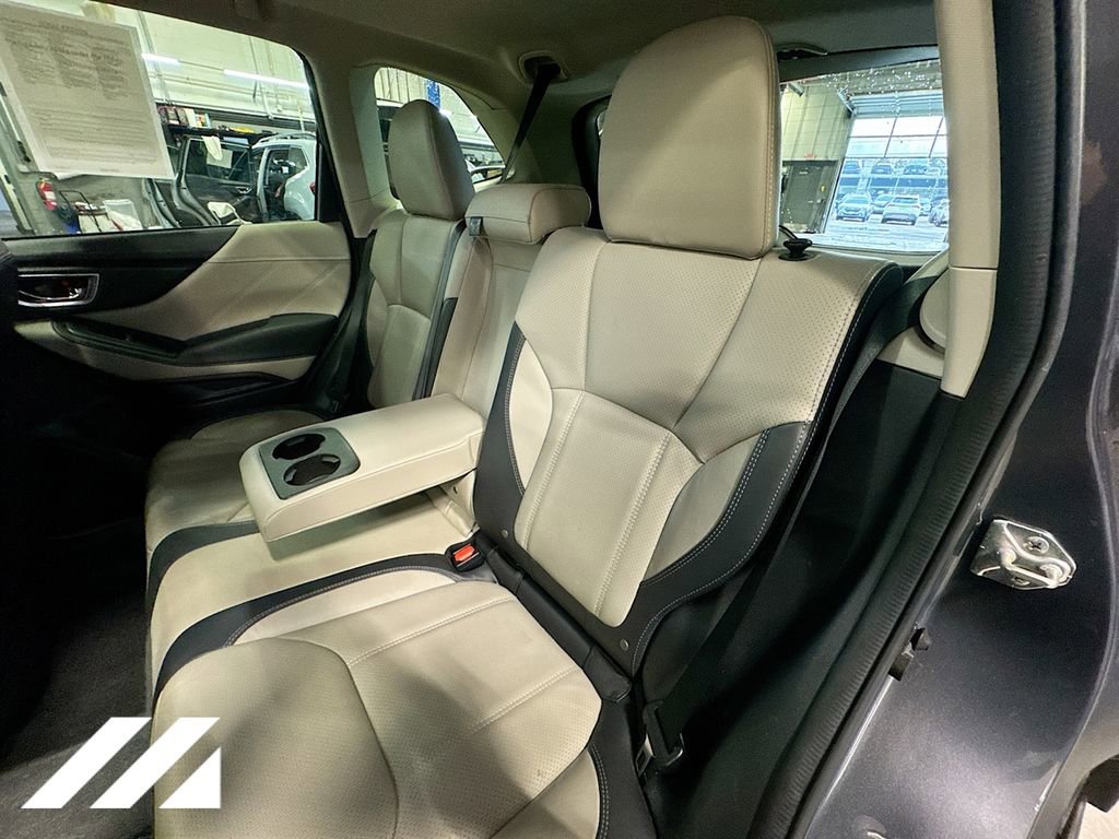 Used 2023 Subaru Forester Limited image 28