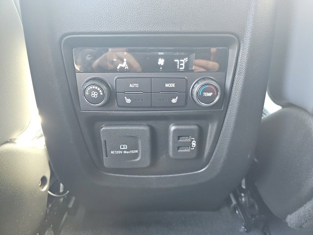 Used 2024 Buick Enclave Premium image 10