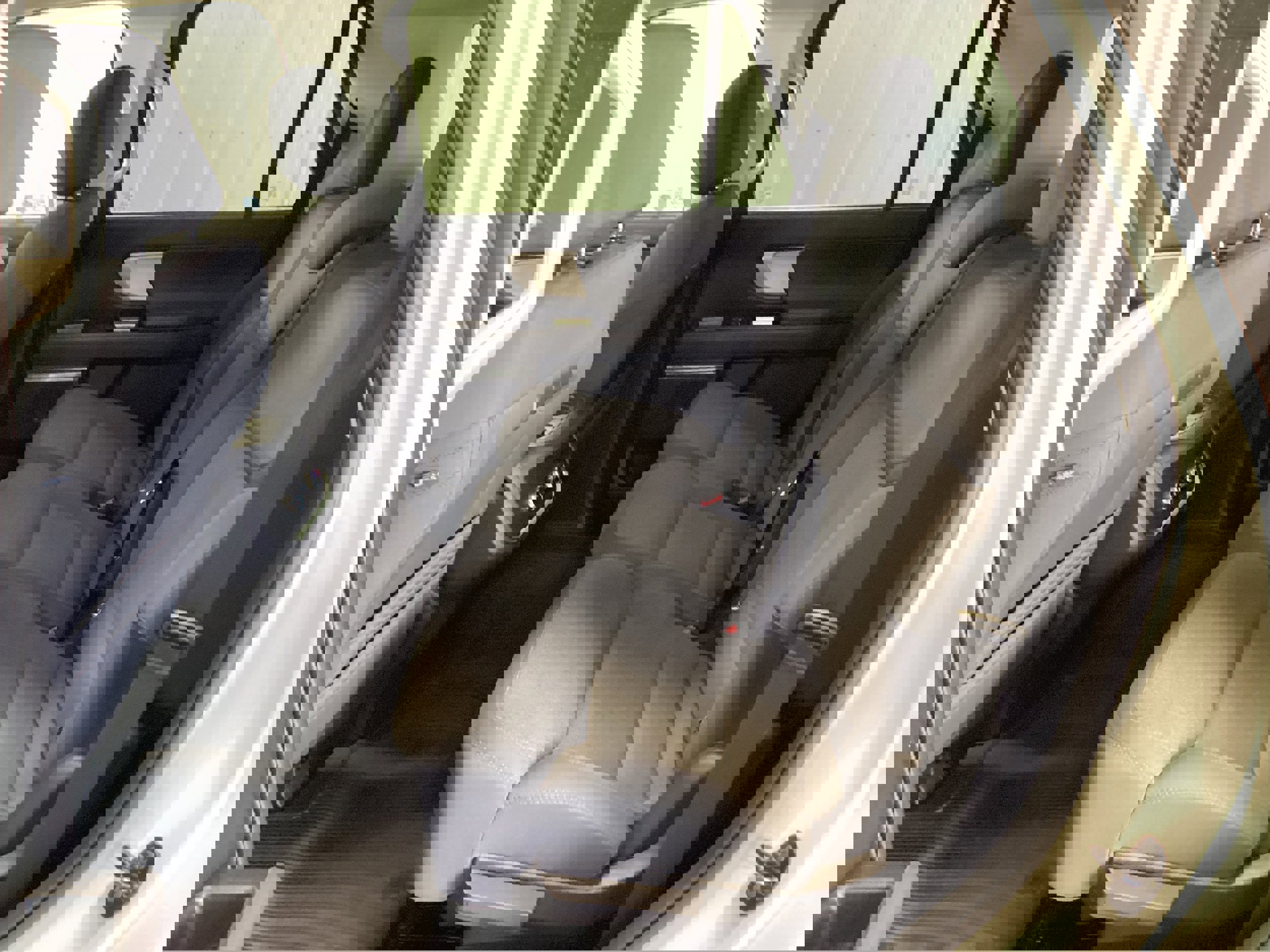 Used 2025 Ford Expedition Active image 29