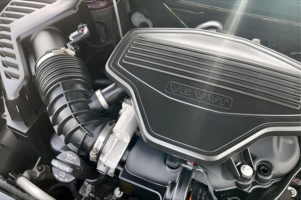 Used 2020 GMC Acadia Denali w/ Technology Package FWD image 28