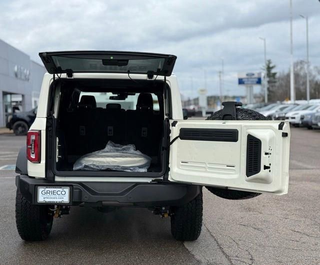 New 2026 Ford Bronco Outer Banks image 8