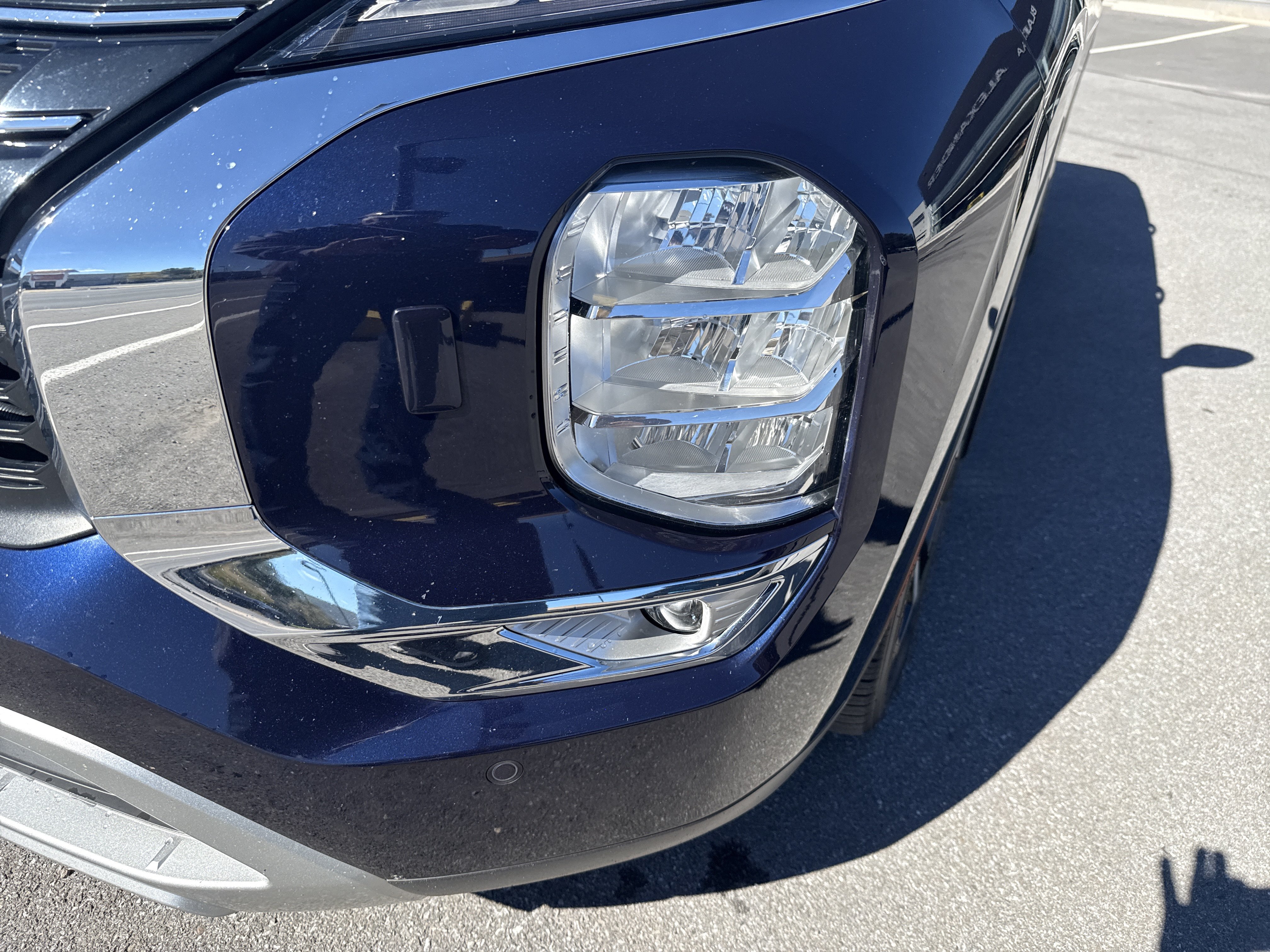 Used 2023 Mitsubishi Outlander SE AWD/4WD image 10