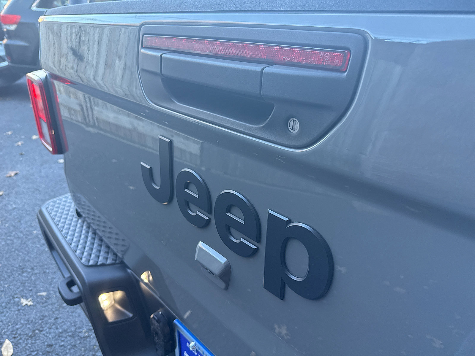 Used 2020 Jeep Gladiator Sport w/ Quick Order Package 24S image 19