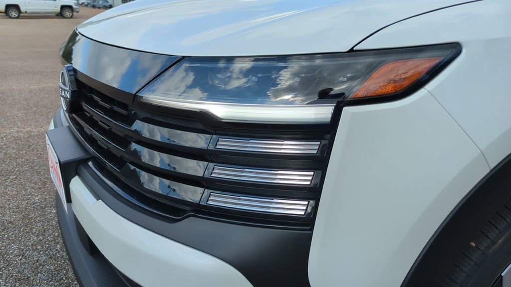 New 2026 Nissan Kicks SV w/ Cold Weather Package image 9