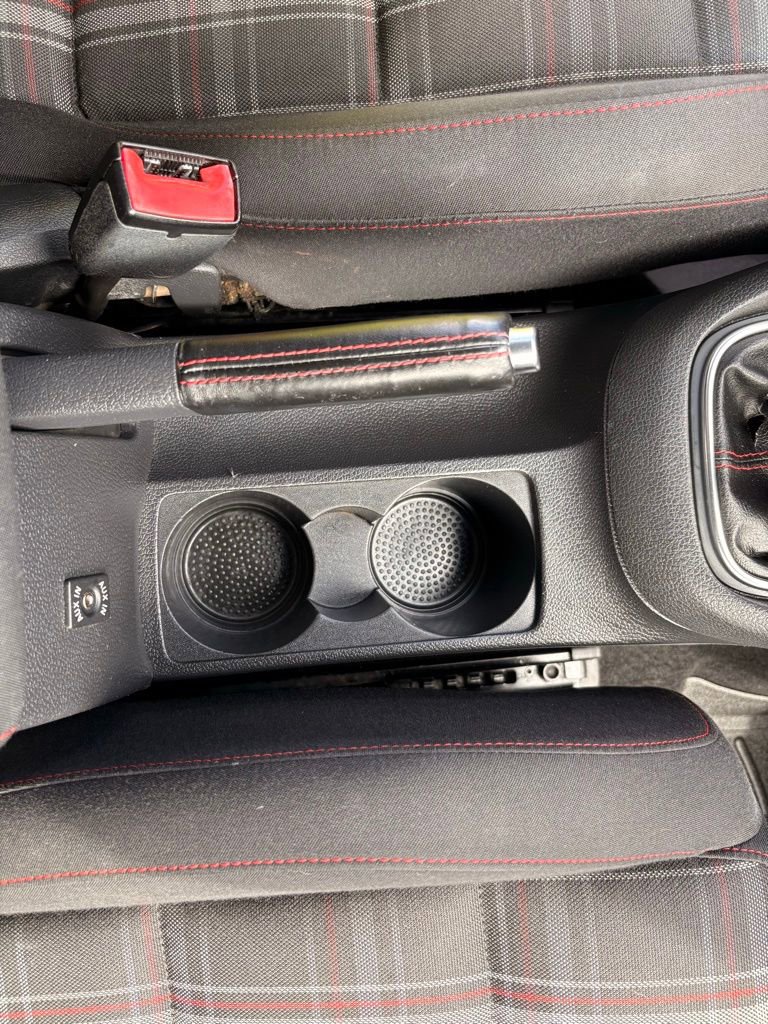 Used 2013 Volkswagen Golf 4-Door FWD image 20