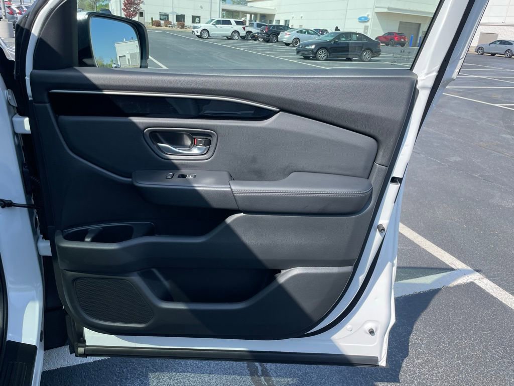 Certified 2025 Honda Pilot Touring image 26