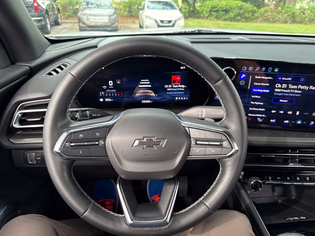 Used 2024 Chevrolet Traverse LT w/ Midnight/Sport Edition FWD image 50