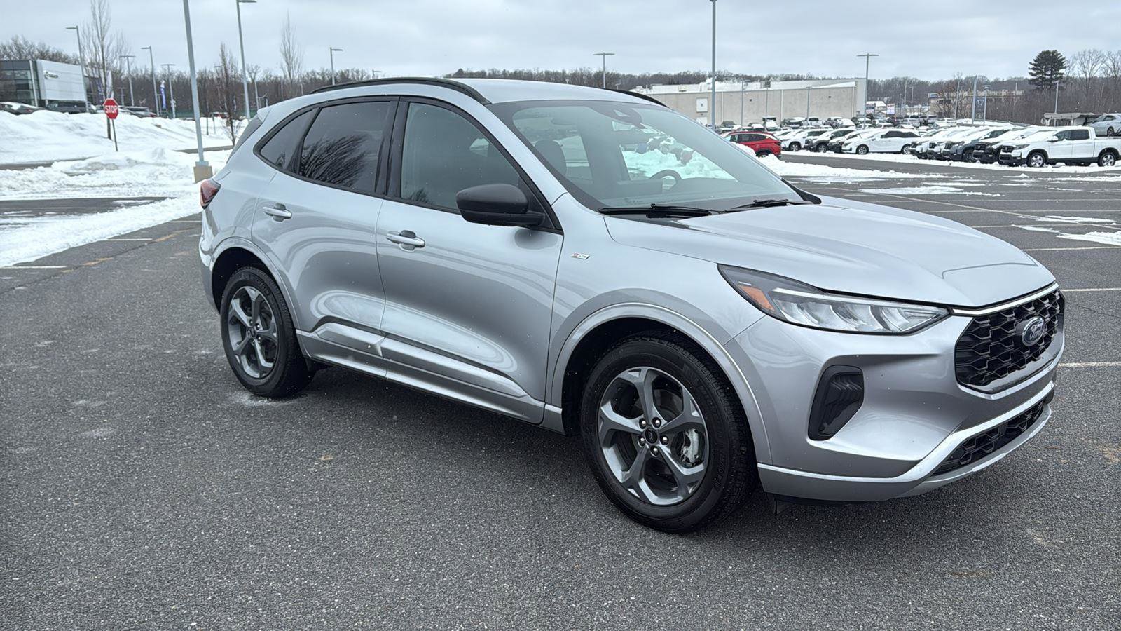 Used 2023 Ford Escape ST-Line w/ Tech Pack #1 image 2