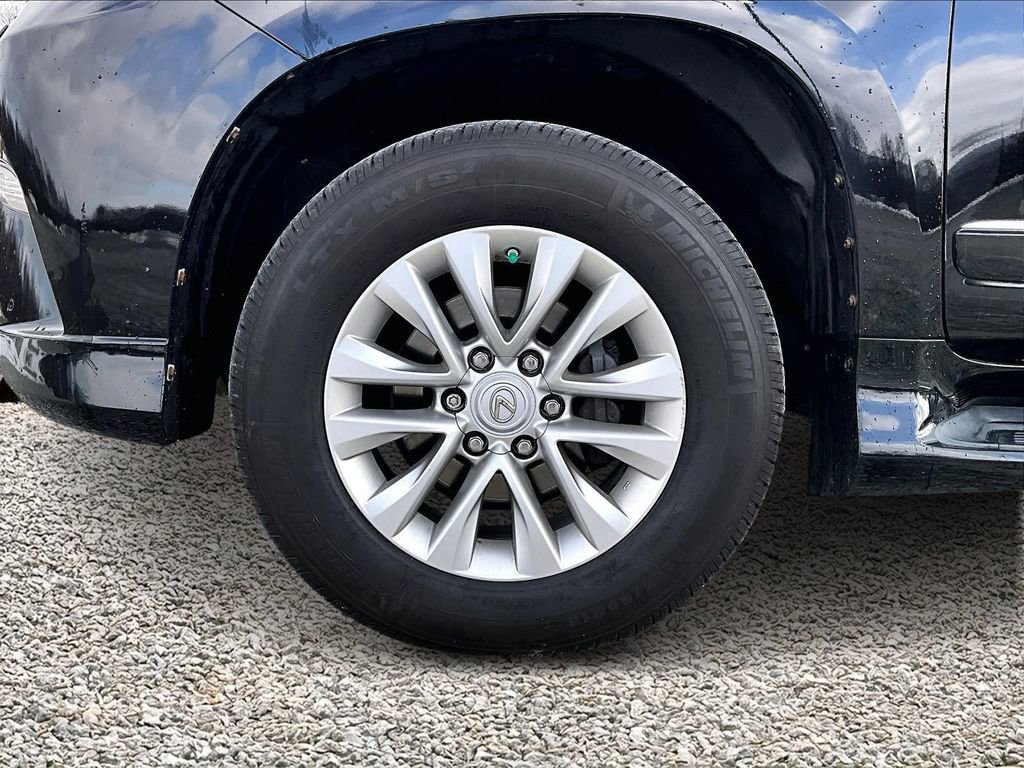 Used 2016 Lexus GX 460 w/ Premium Package AWD/4WD image 9