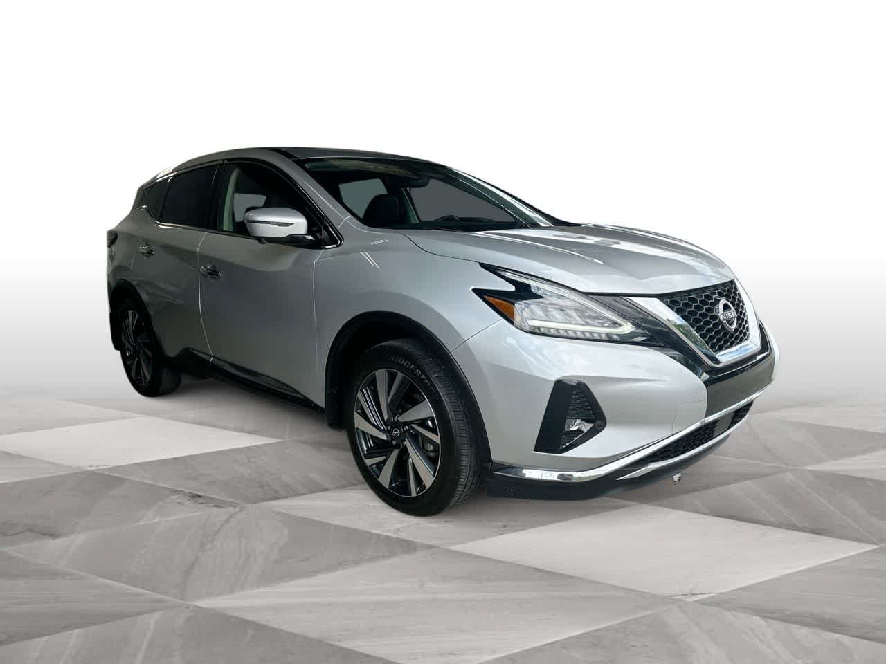 Used 2023 Nissan Murano SL w/ SL Moonroof Package FWD image 2