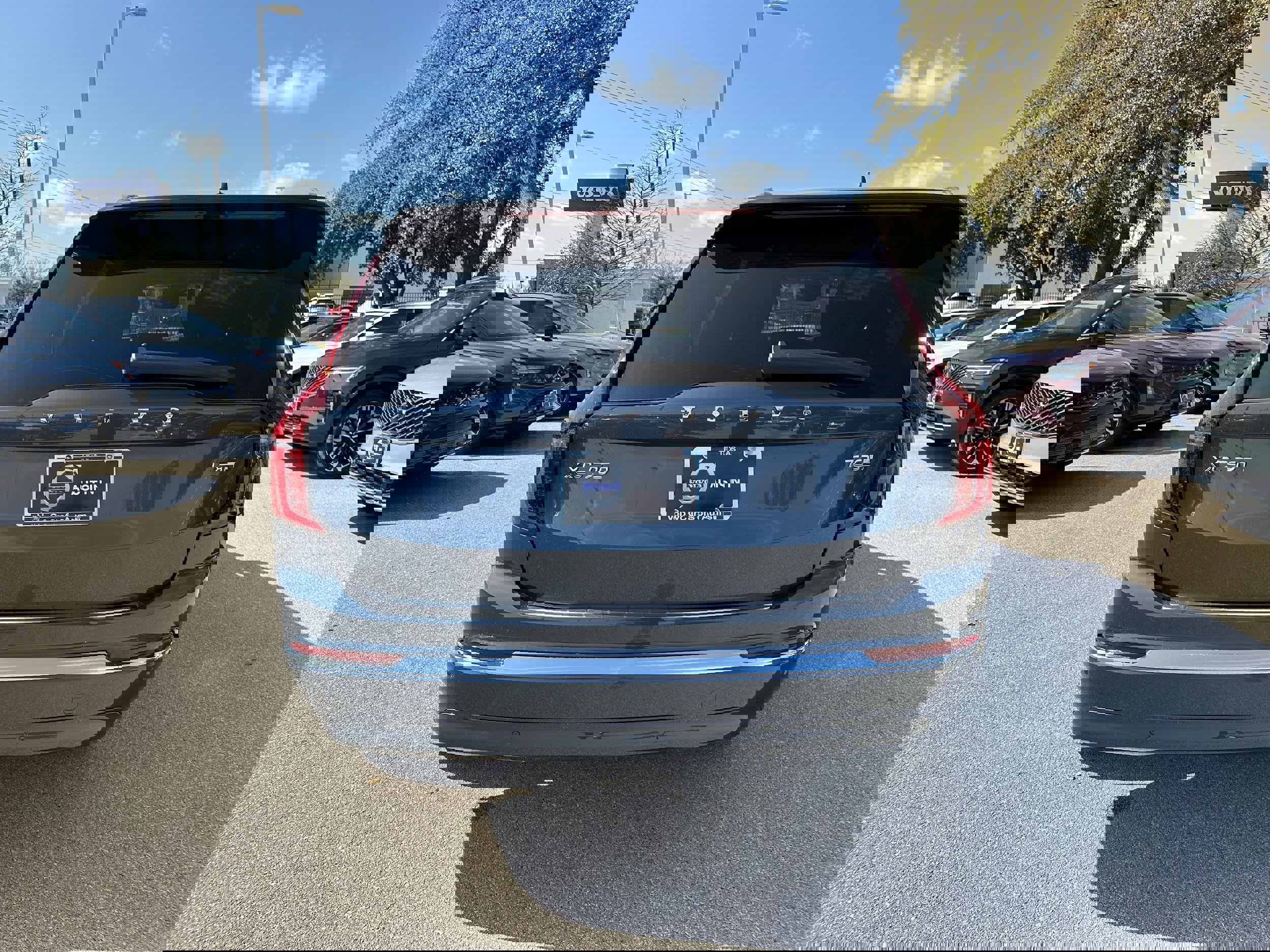 New 2025 Volvo XC90 T8 Plus w/ Protection Package Premier image 5