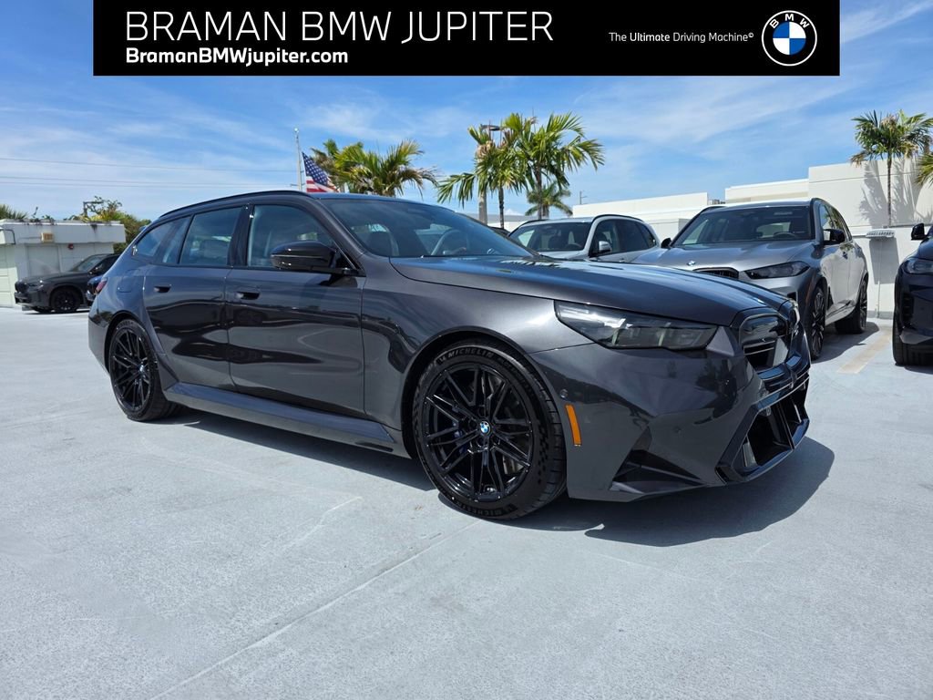 New 2027 BMW M5 Touring AWD/4WD image 1