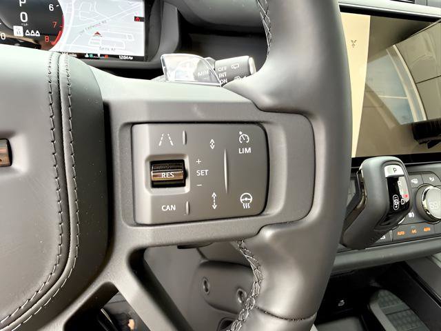 New 2026 Land Rover Defender 110 OCTA image 22