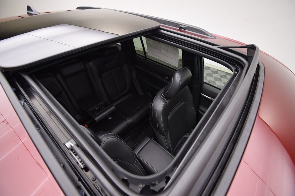 Used 2025 Jeep Grand Cherokee Limited 4xe image 7