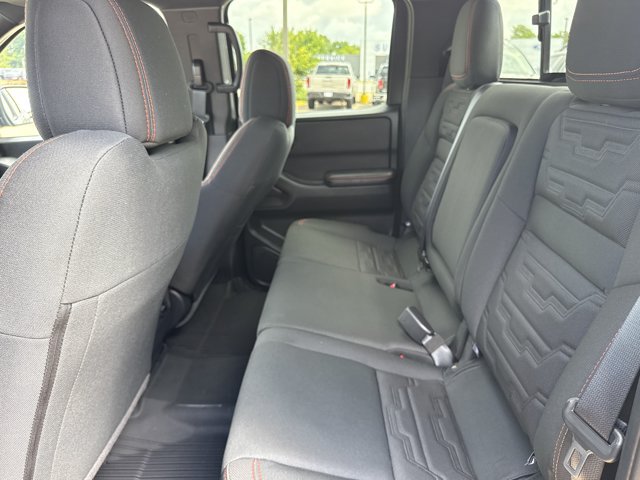 Used 2025 Nissan Frontier Pro-X w/ Pro Convenience Package RWD image 6