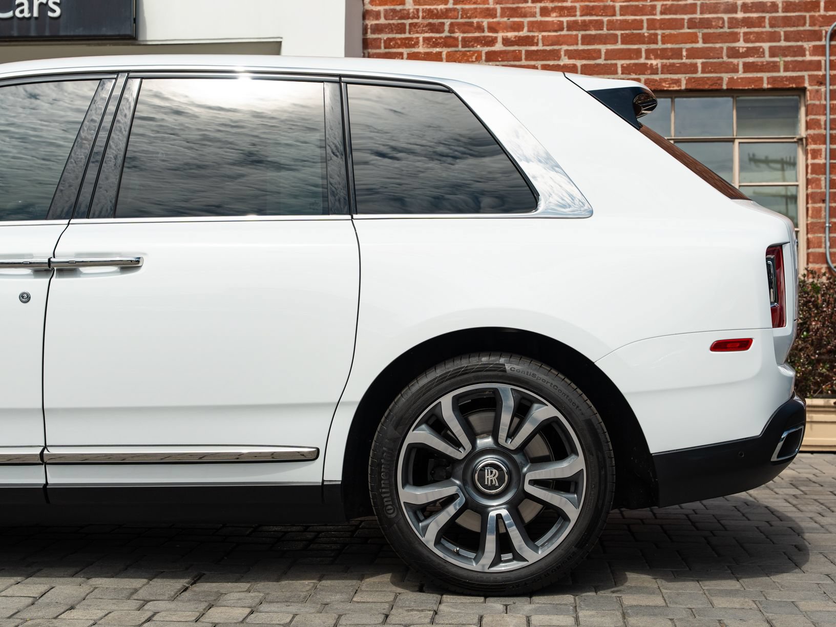 Certified 2024 Rolls-Royce Cullinan w/ Cullinan Package AWD/4WD image 22