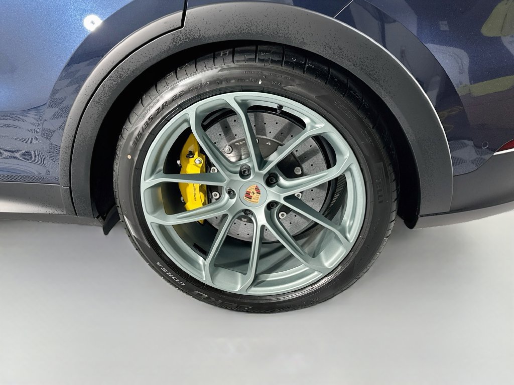 New 2026 Porsche Cayenne Turbo GT AWD/4WD image 32