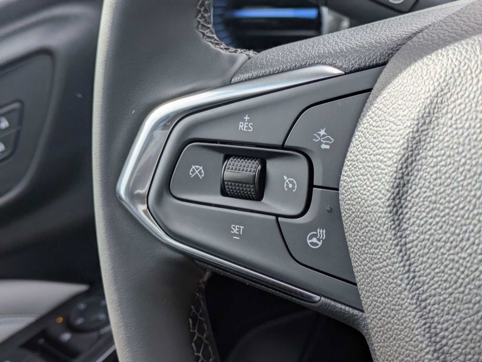 New 2026 Chevrolet Trax LT w/ Driver Confidence Package FWD image 24