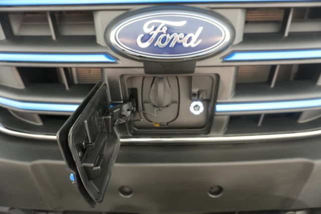 Certified 2023 Ford E-Transit Low Roof RWD image 20