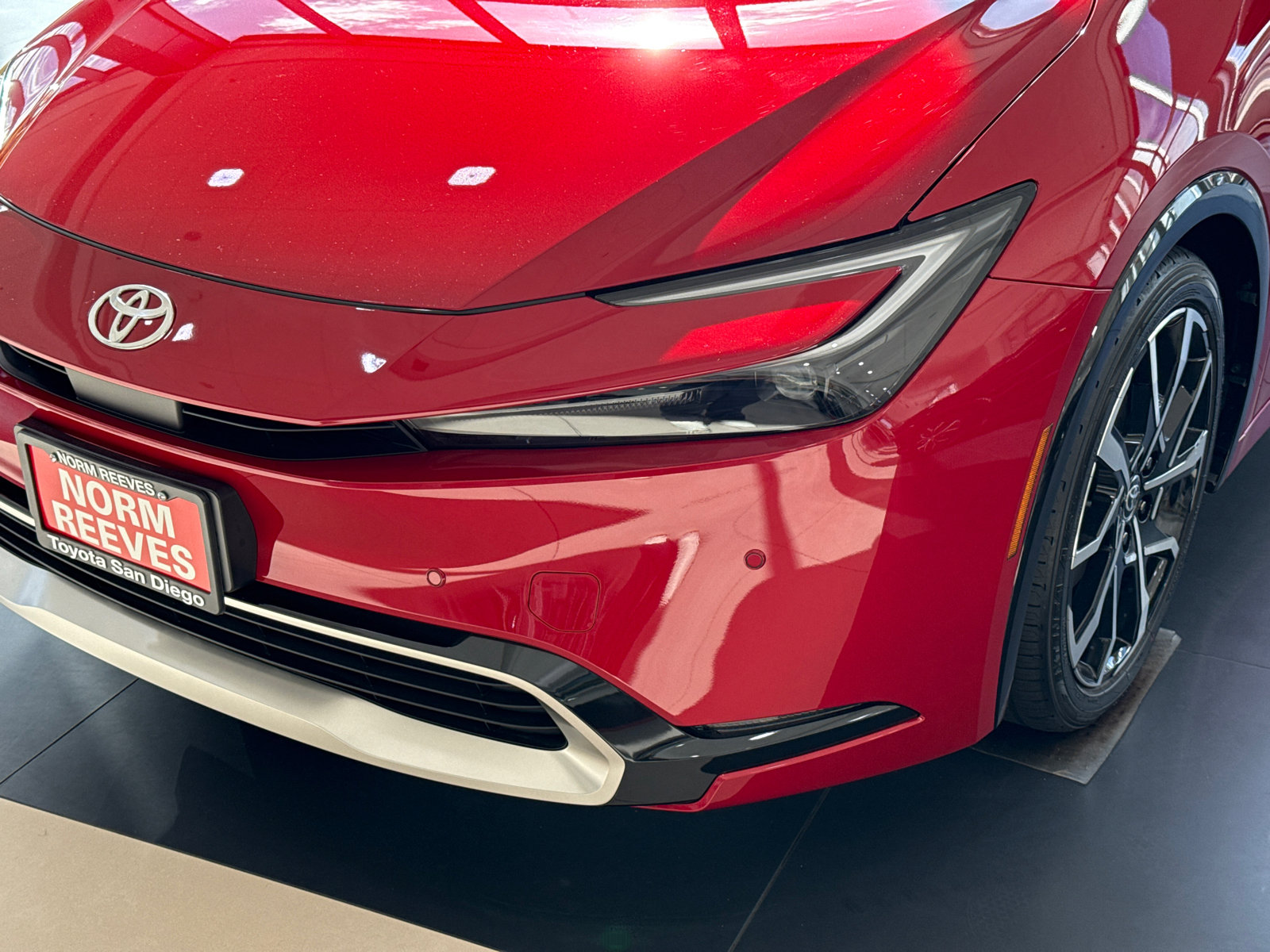 New 2026 Toyota Prius Plug-In Hybrid video 3