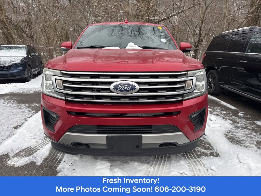 Used 2020 Ford Expedition XLT w/ Equipment Group 202A AWD/4WD image 2