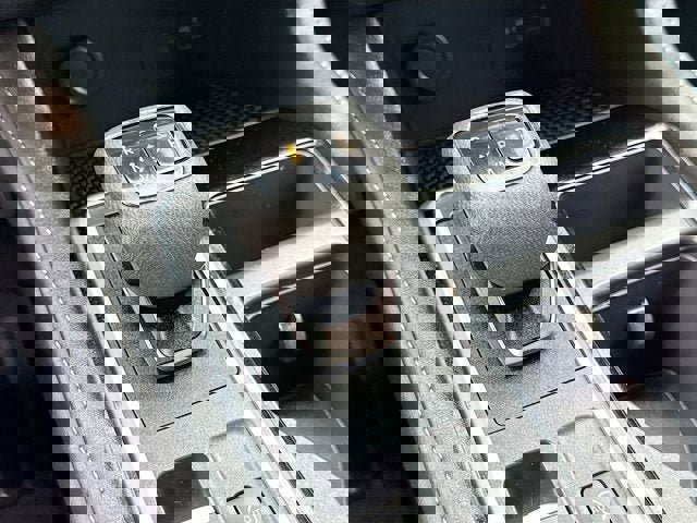 Certified 2025 Nissan Pathfinder SV image 15