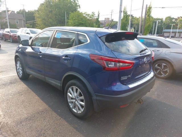 Used 2020 Nissan Rogue Sport S w/ Appearance Package FWD image 3