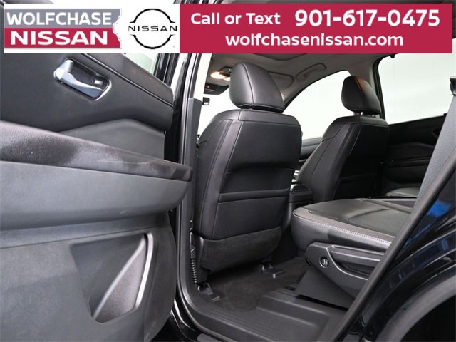 Used 2024 Nissan Pathfinder SL w/ SL Premium Package image 13