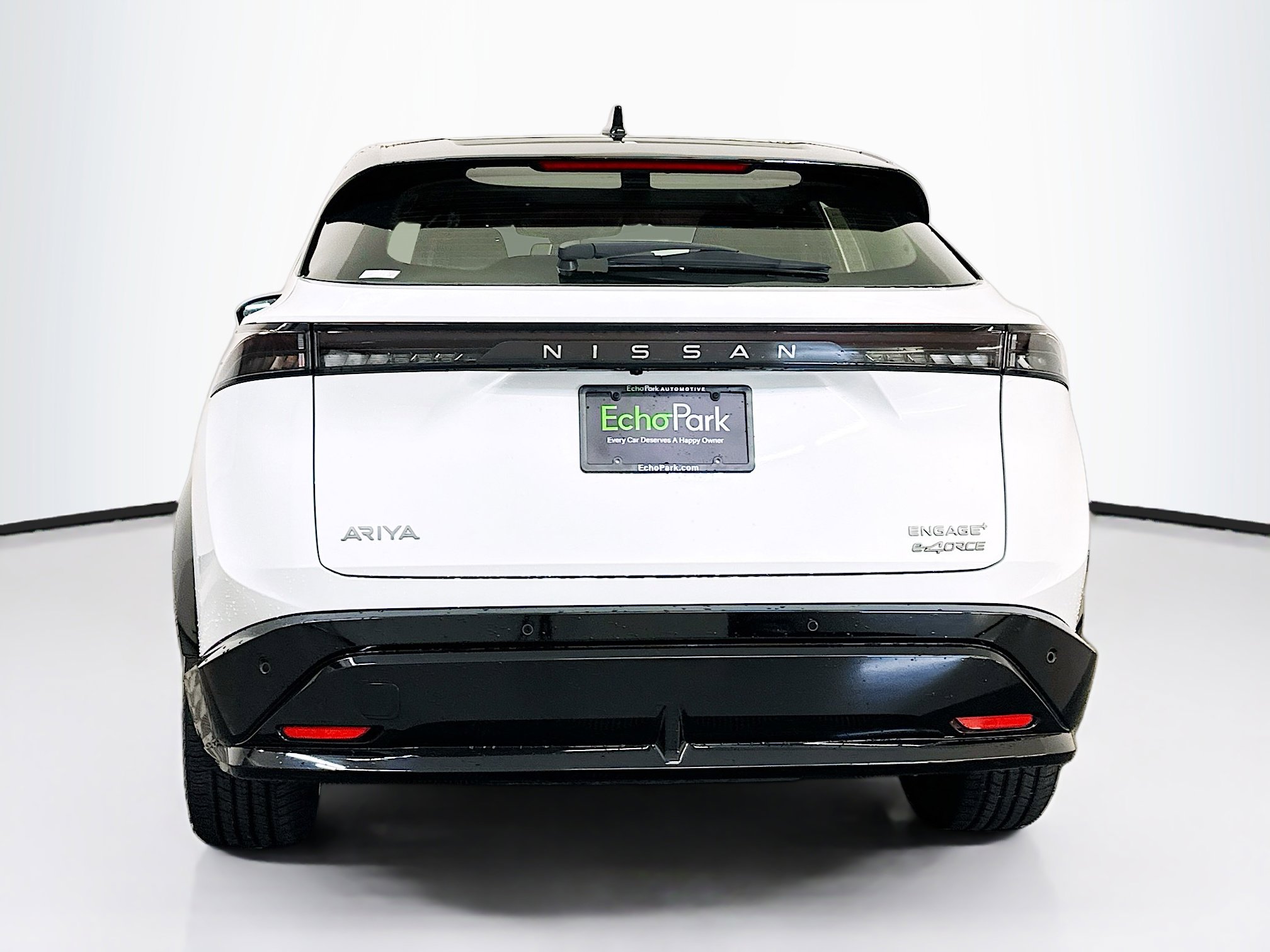 Used 2024 Nissan Ariya AWD image 7