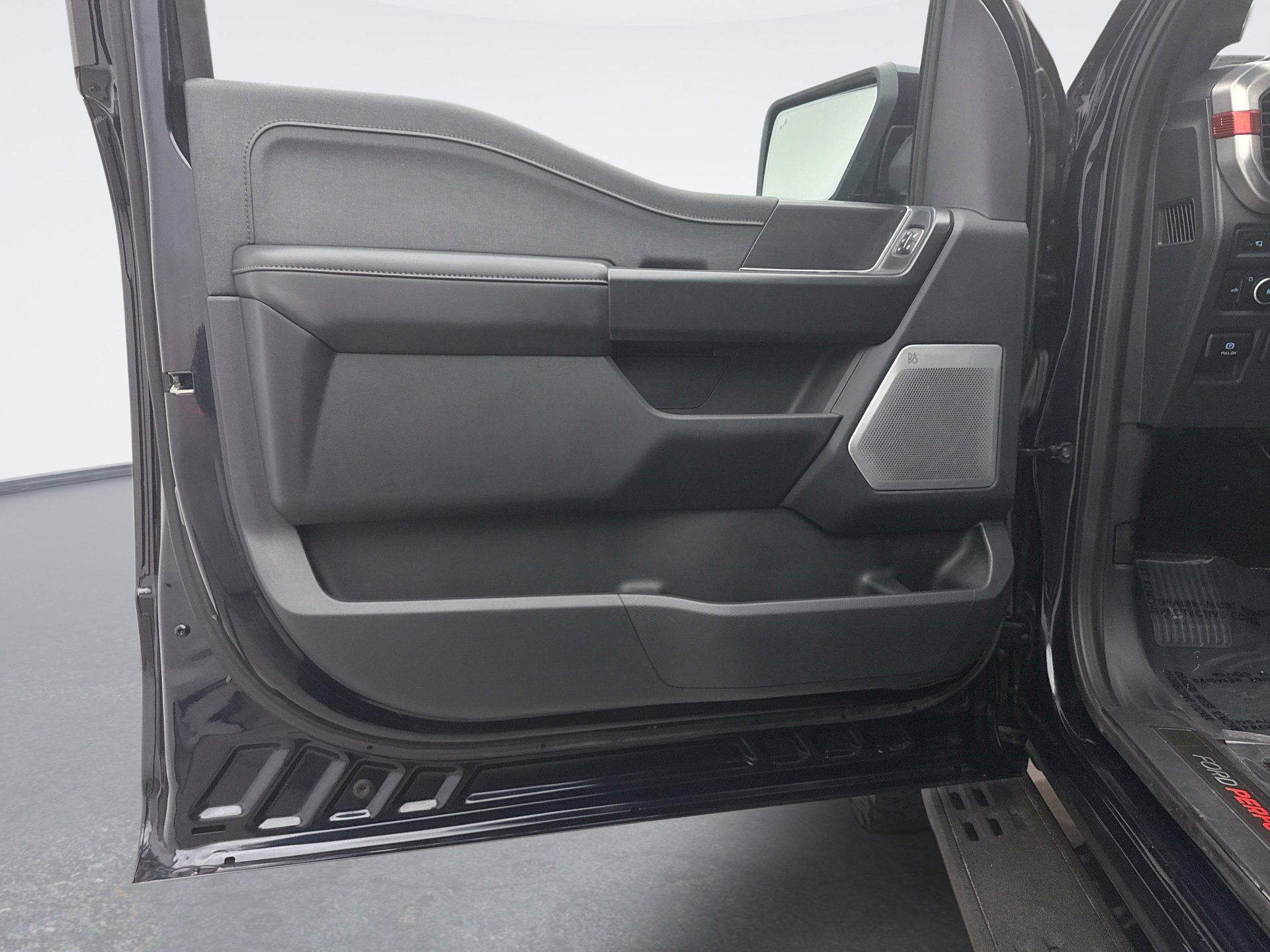 Used 2023 Ford F150 Raptor image 9