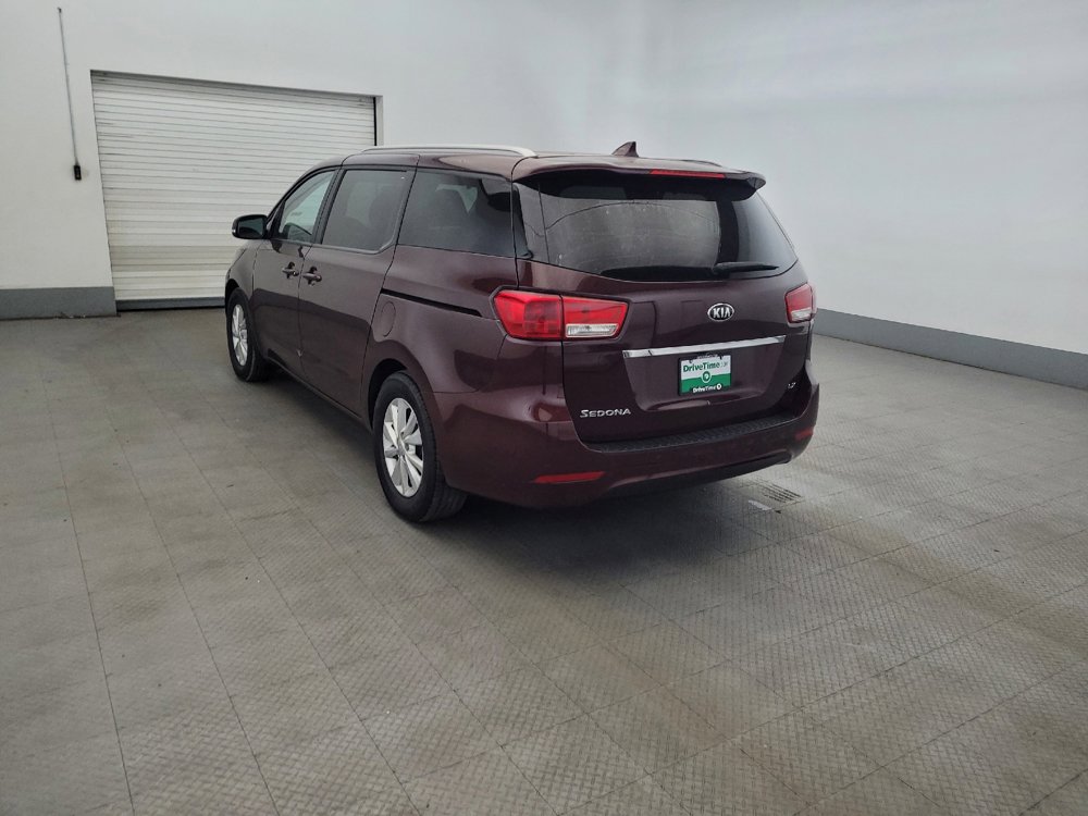 Used 2016 Kia Sedona LX w/ LX Convenience Package FWD image 5