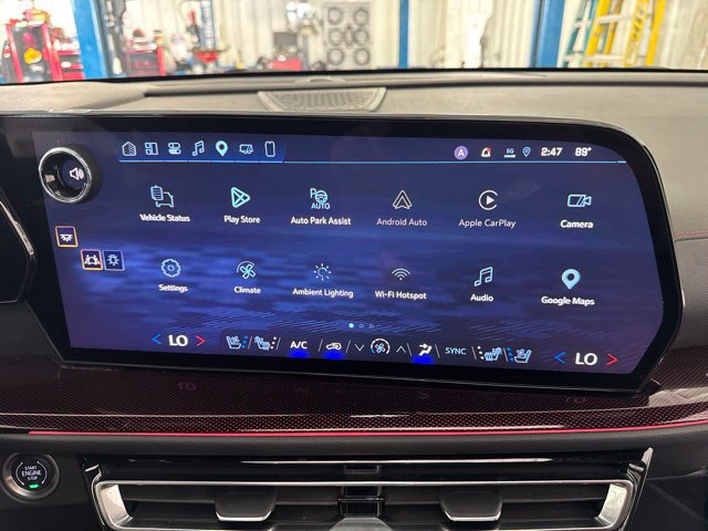 Used 2025 Chevrolet Traverse RS AWD/4WD image 27