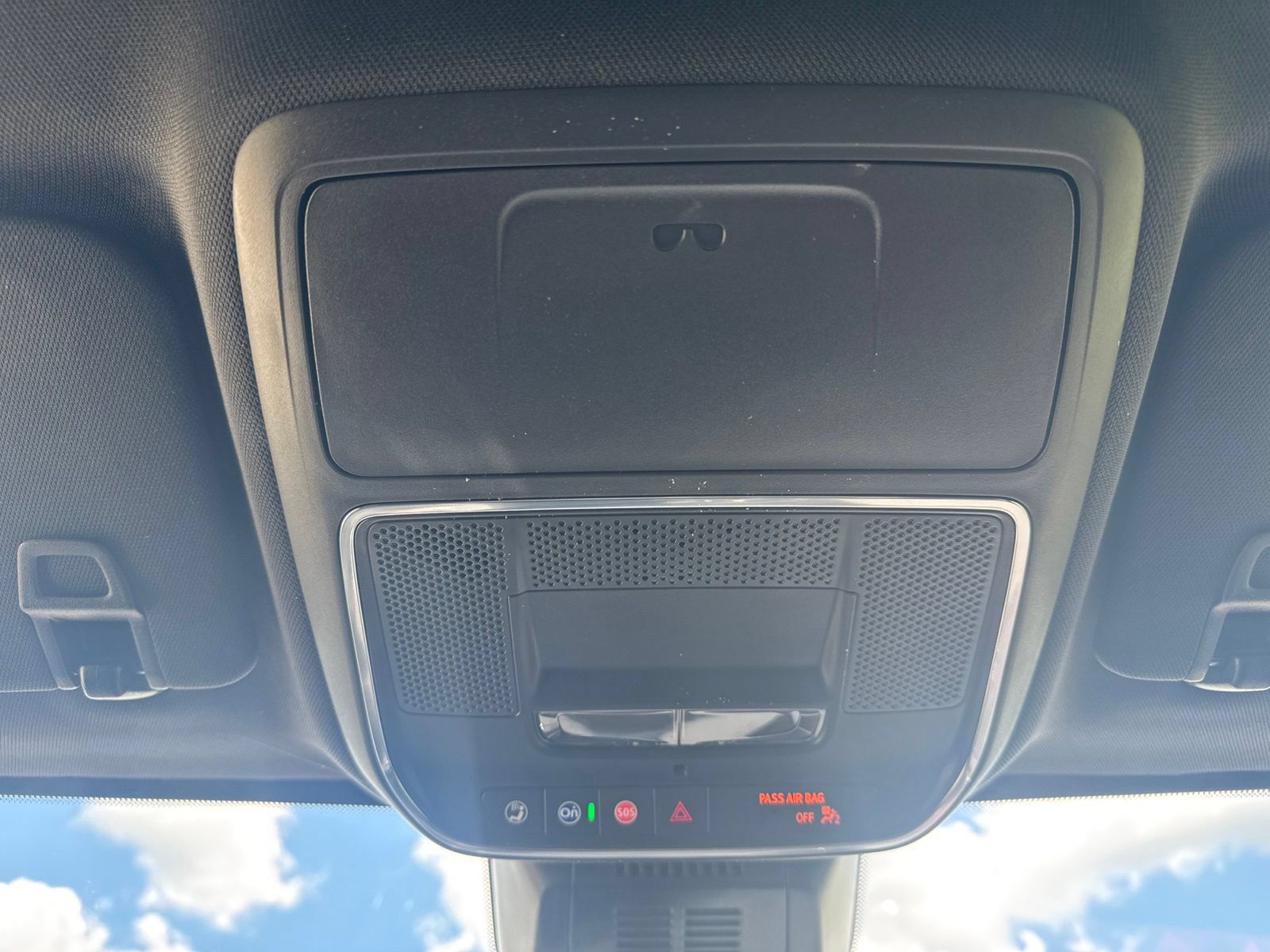 New 2026 Chevrolet Equinox RS FWD image 32