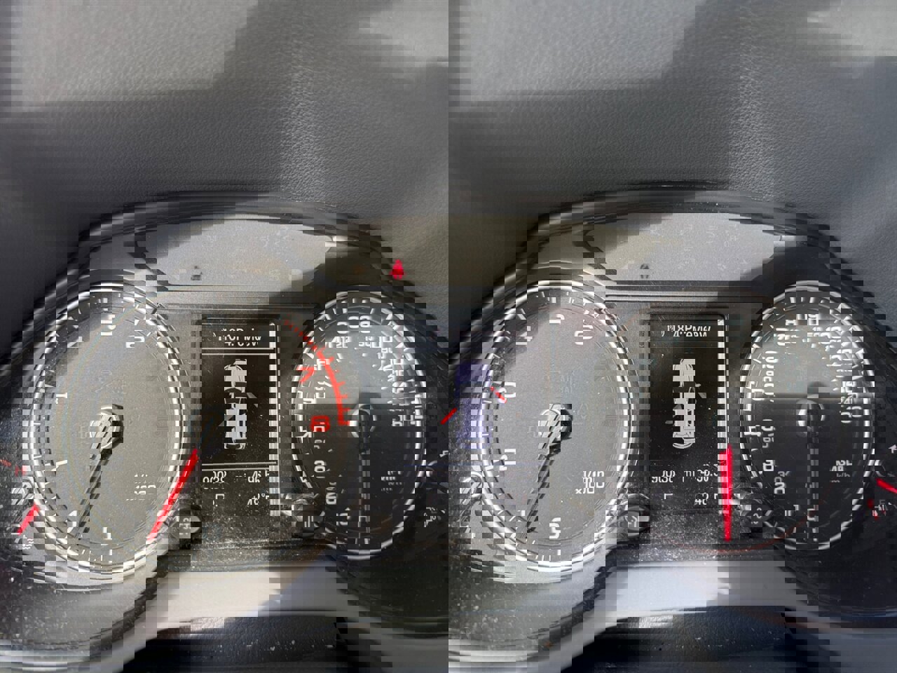 Used 2016 Audi Q5 2.0T Premium Plus w/ Technology Package AWD/4WD image 18