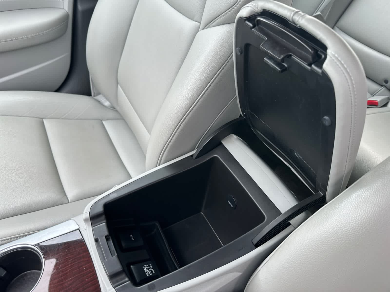 Used 2017 Acura TLX FWD image 15
