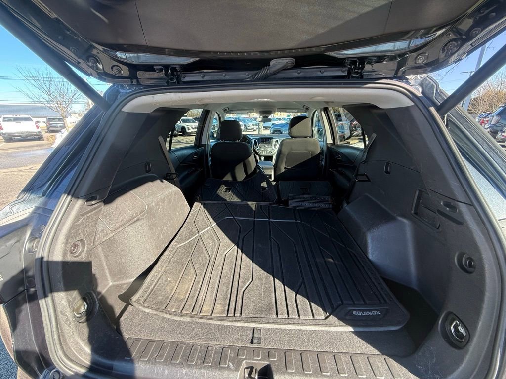 Used 2023 Chevrolet Equinox LT image 28